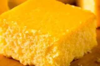 Bolo cremoso de milho