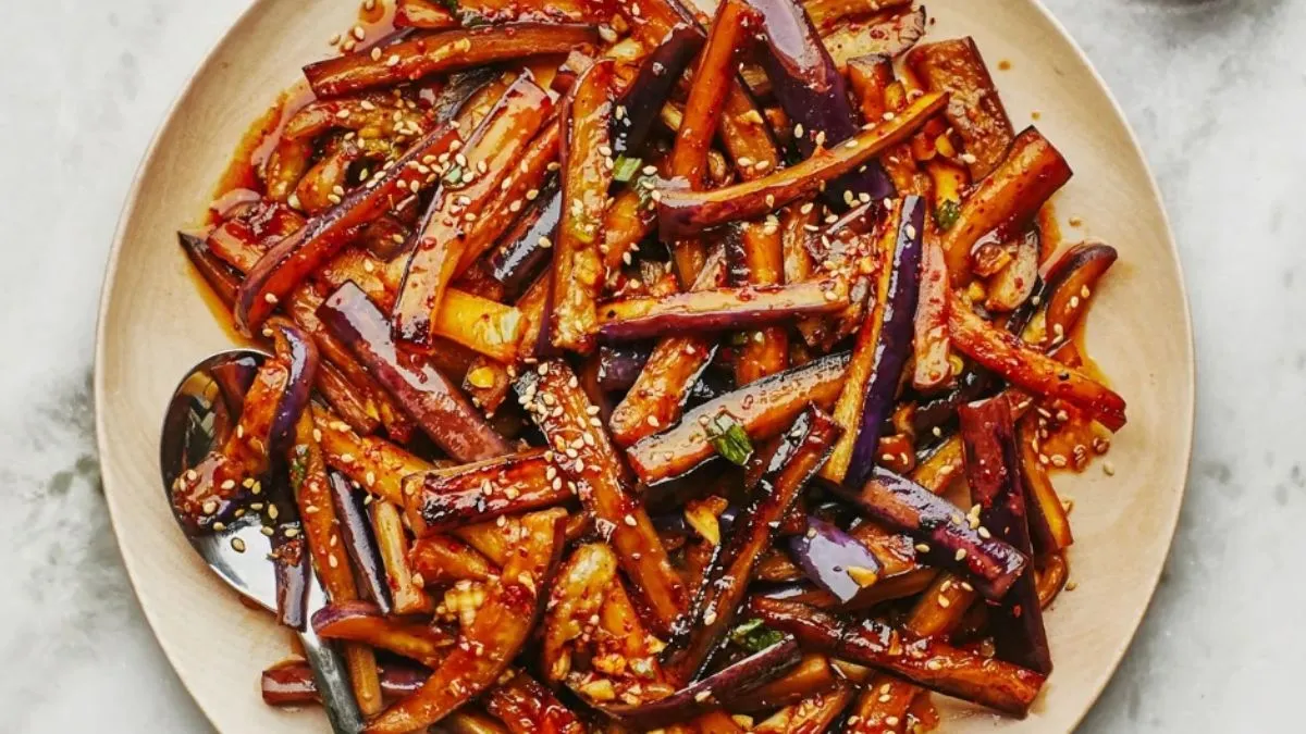 Berinjela Bulgogi Salteada: O Truque Simples da Mary para Deixar o Legume Suculento e sem Amargar