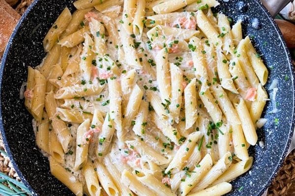Macarronada Simples e Rápida: Um abraço em 10 minutos!